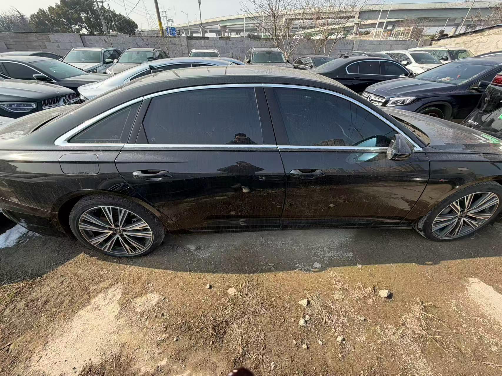 Audi 2024 A6L 2.0TFSI 45TFSI Quattro Prestige Dynamic Edition Automatic 3