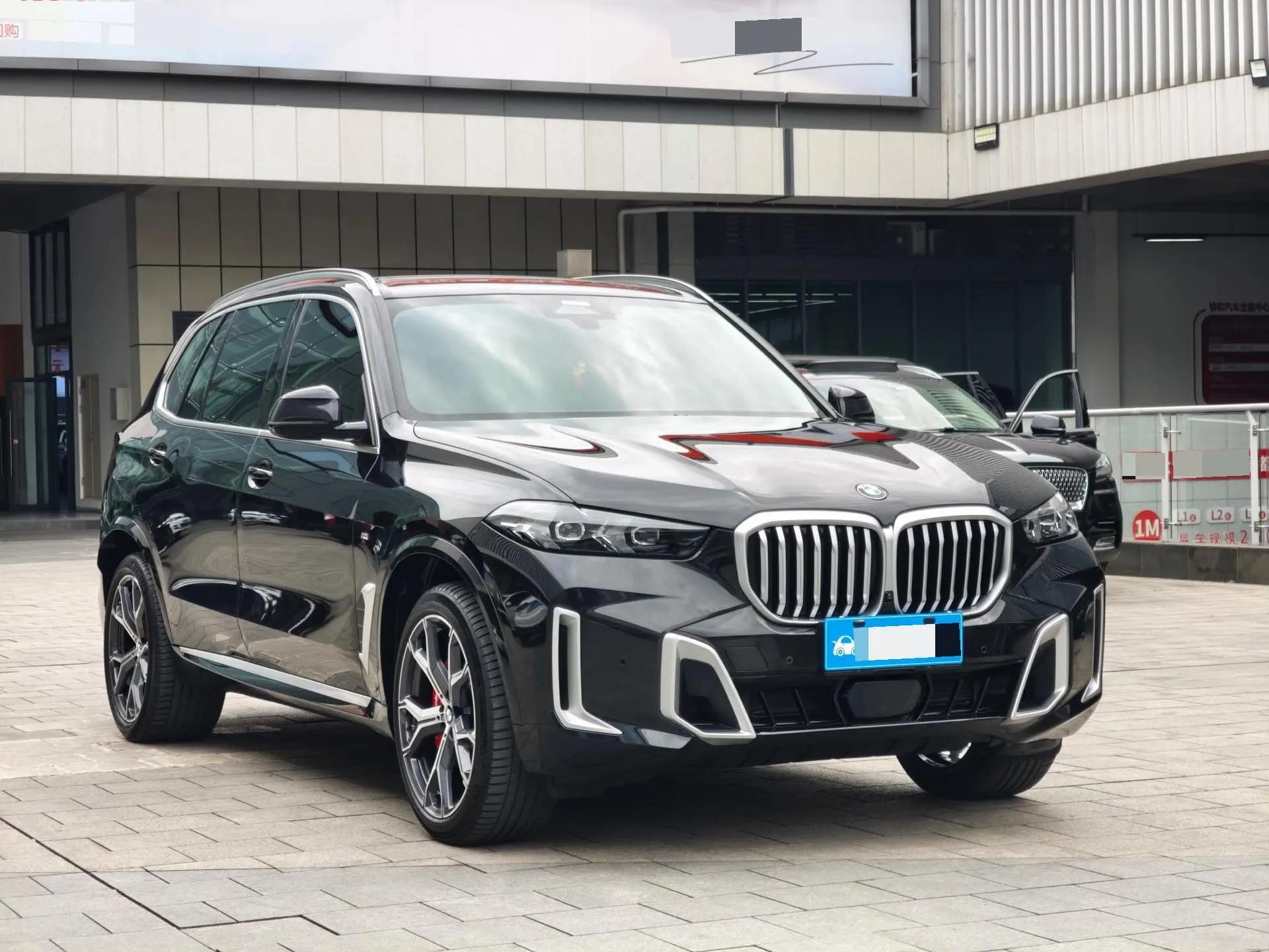 BMW 2023 X5 xDrive30Li 48V 2.0T Luxury Model M Sport Package Automatic 3