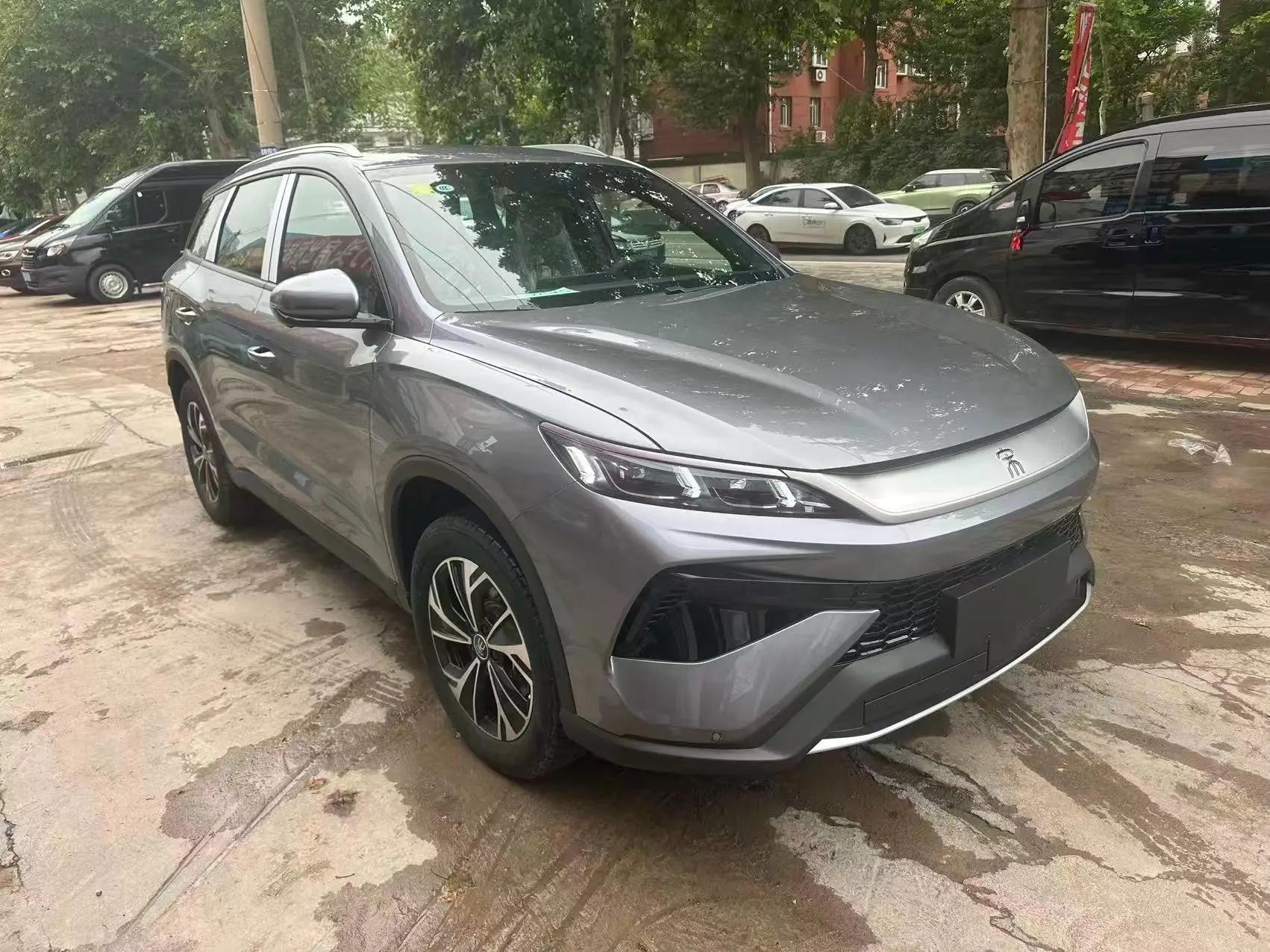 比亚迪 宋Pro新能源 2026款 宋Pro DM-i 1.5 无级 133KM超越型 自动挡 3