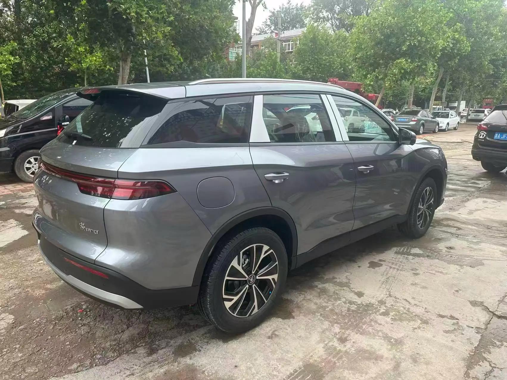 比亚迪 宋Pro新能源 2026款 宋Pro DM-i 1.5 无级 133KM超越型 自动挡 4