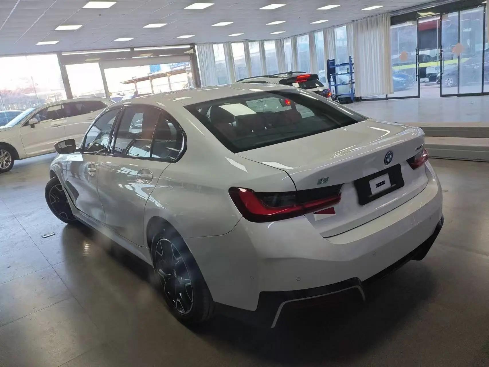 BMW 2025 i3 eDrive 40 L obsidian night suit automatic gear 6