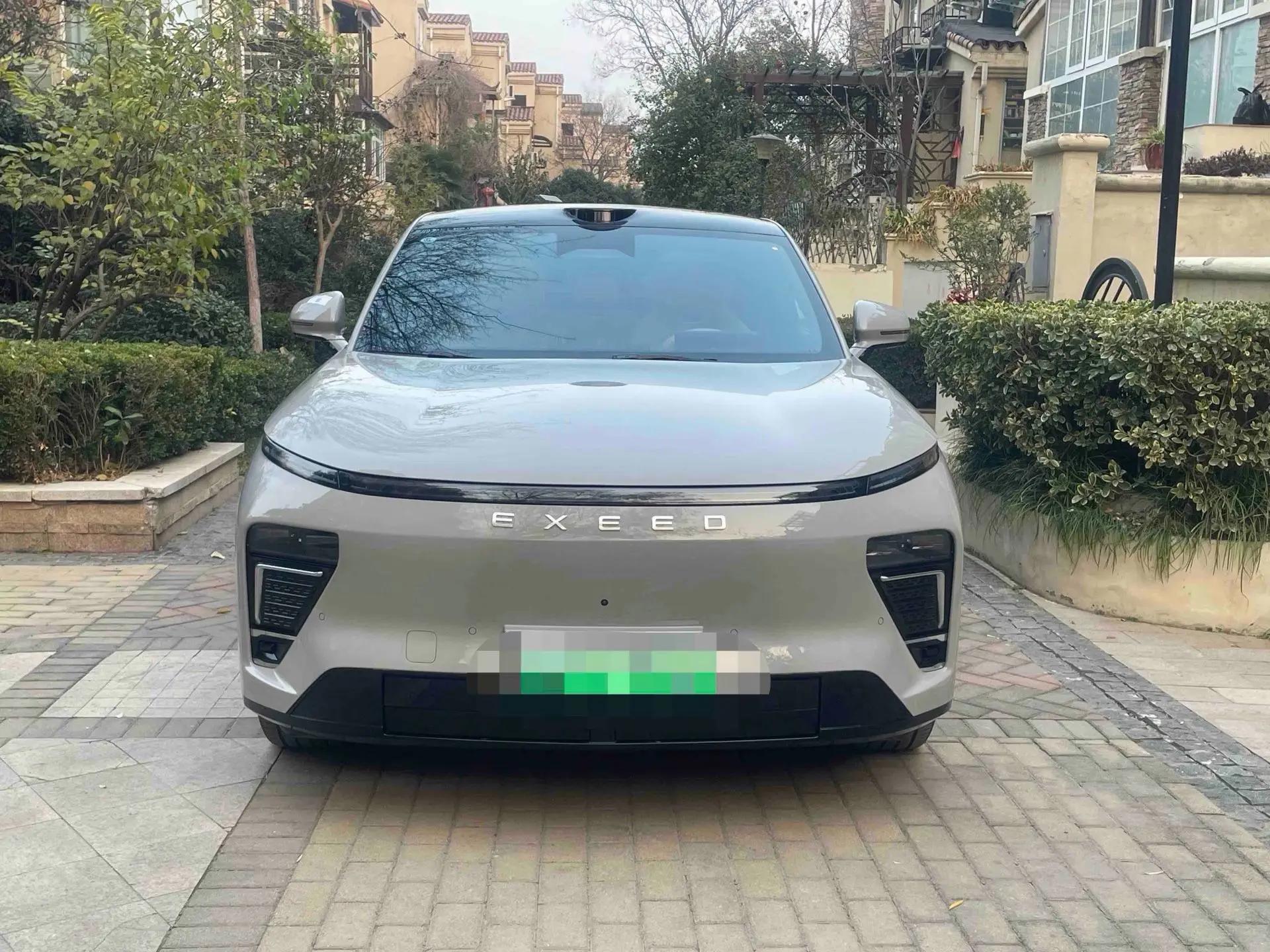 Xingtu 2025 Stelato ET 240 Ultra 4-wheel drive automatic gear 2