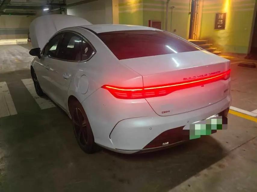 Qin PLUS 2021 DM-i 55KM Honorable Model 8