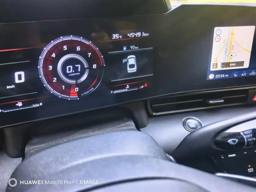 Elantra 2022 240TGDi DCT LUX Prestige Edition 20