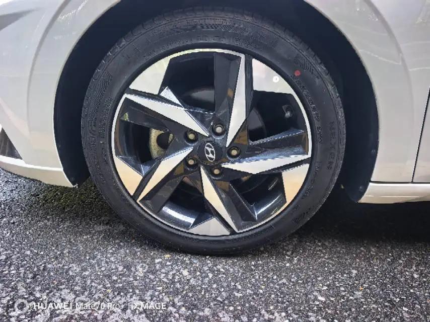 Elantra 2022 240TGDi DCT LUX Prestige Edition 7