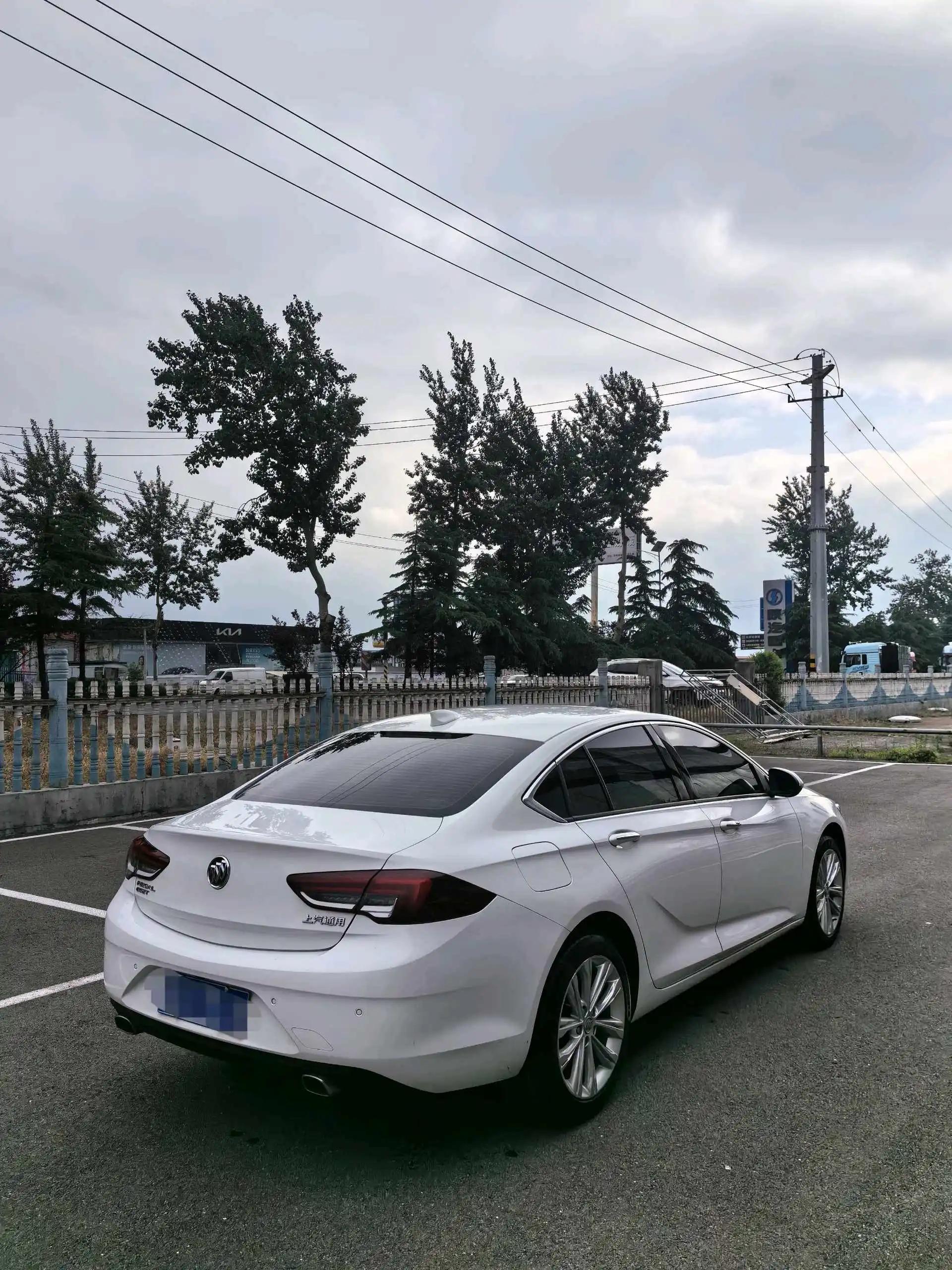 Regal 2020 652T Elite 6