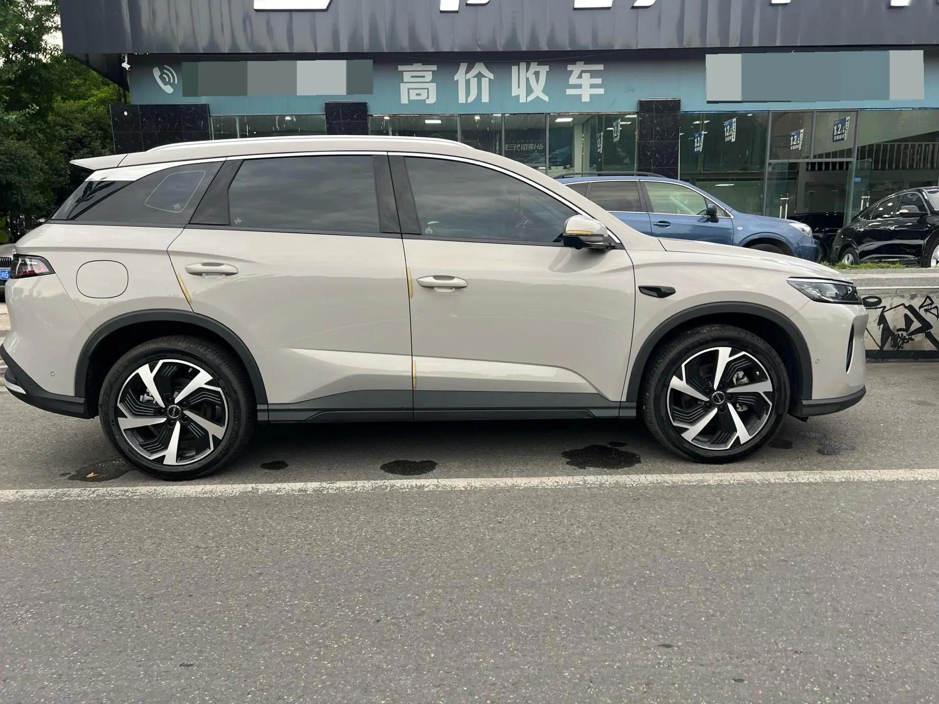 BYD Song PLUS New Energy 2025 Song PLUS DM-i 1.5 Stepless 75KM Luxury Automatic Gear 3