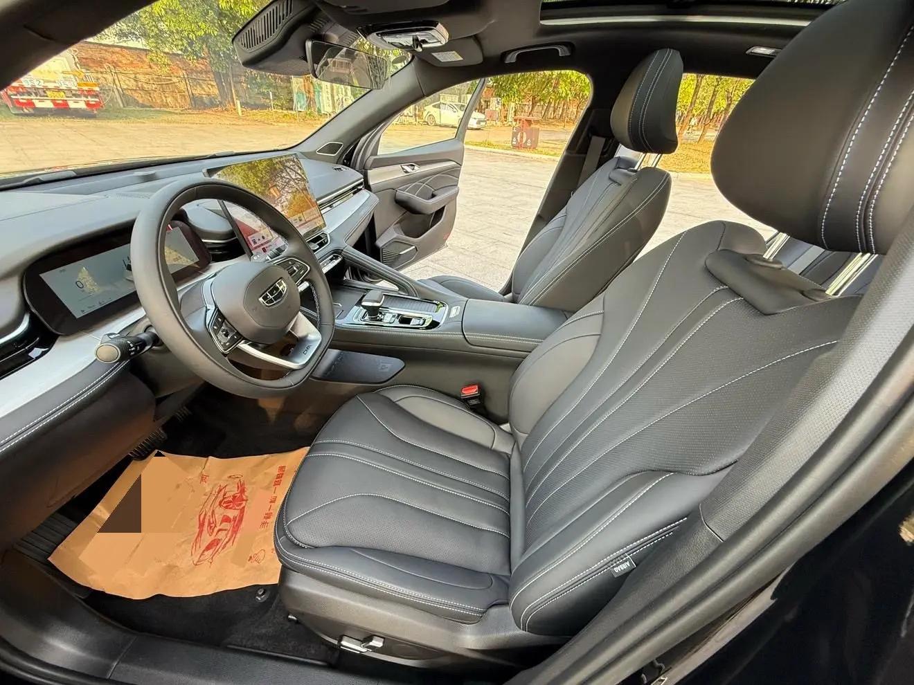 Geely 2025 Xingrui 1.5TD Oriental Yao Kunlun Edition Automatic 4