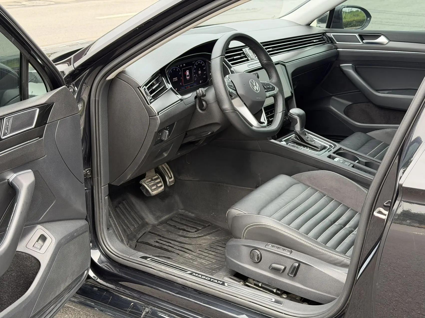 Magotan 2020 330TSI DSG Luxury Model 2