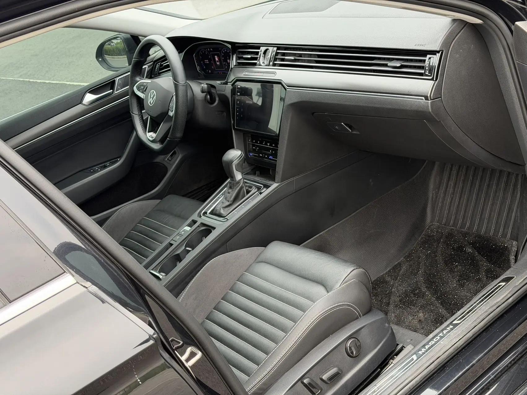 Magotan 2020 330TSI DSG Luxury Model 4