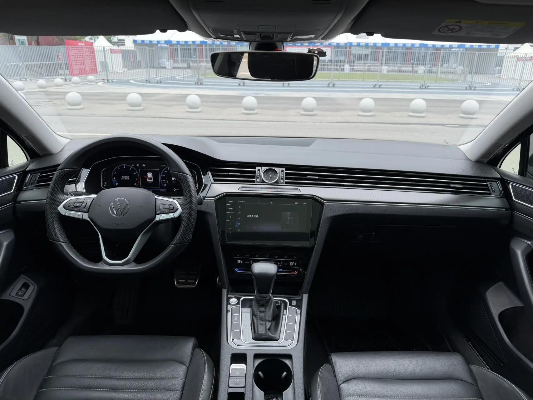 Magotan 2020 330TSI DSG Luxury Model 5