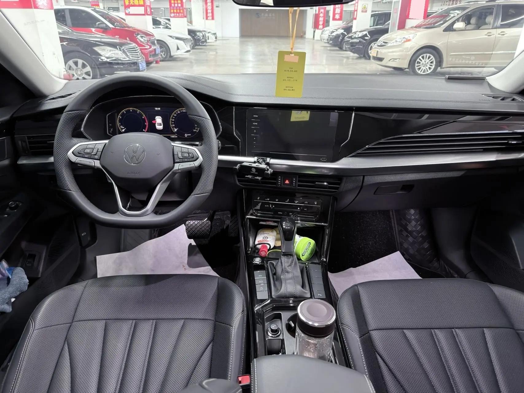 Volkswagen 2025 Passat 2.0TSI 380TSI Outstanding Edition Starry Dragon Edition Automatic 5