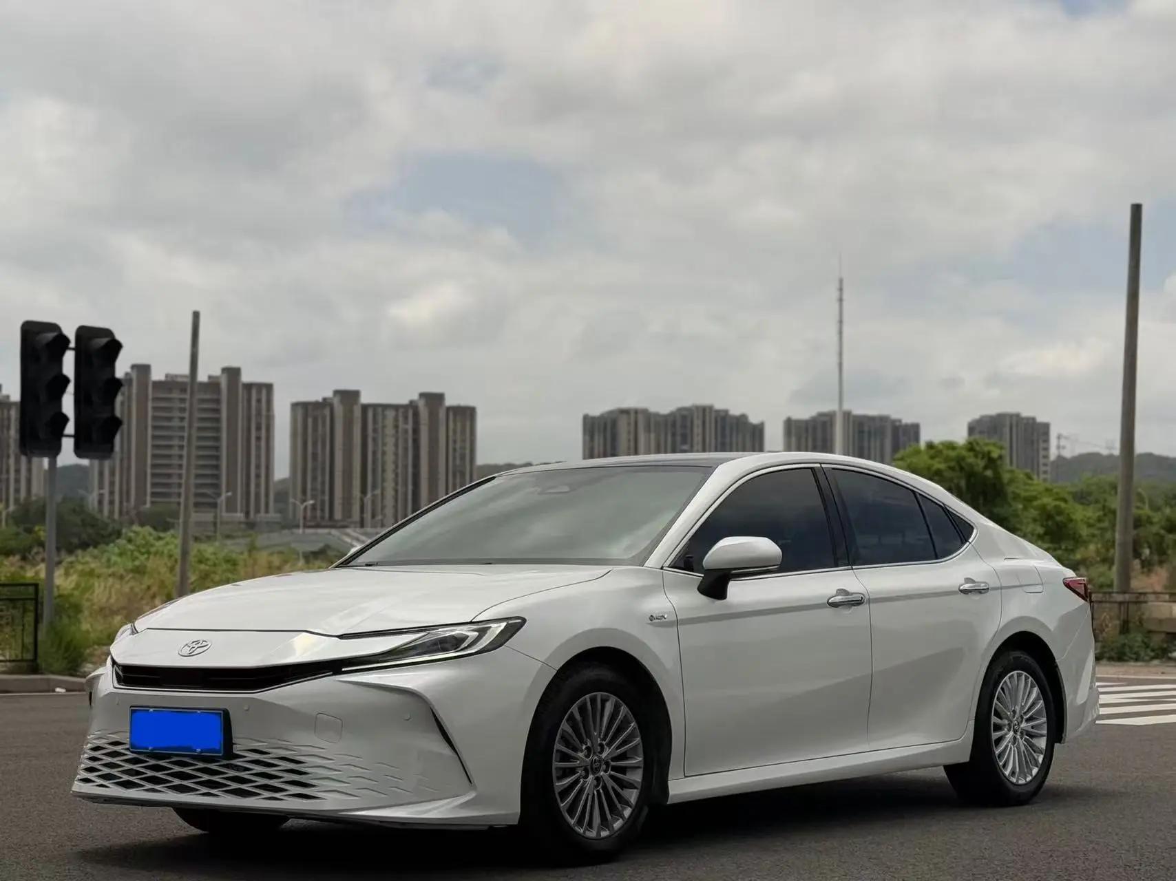 Toyota 2024 Camry Dual Engine 2.0HGVP Stepless Deluxe Automatic Gear