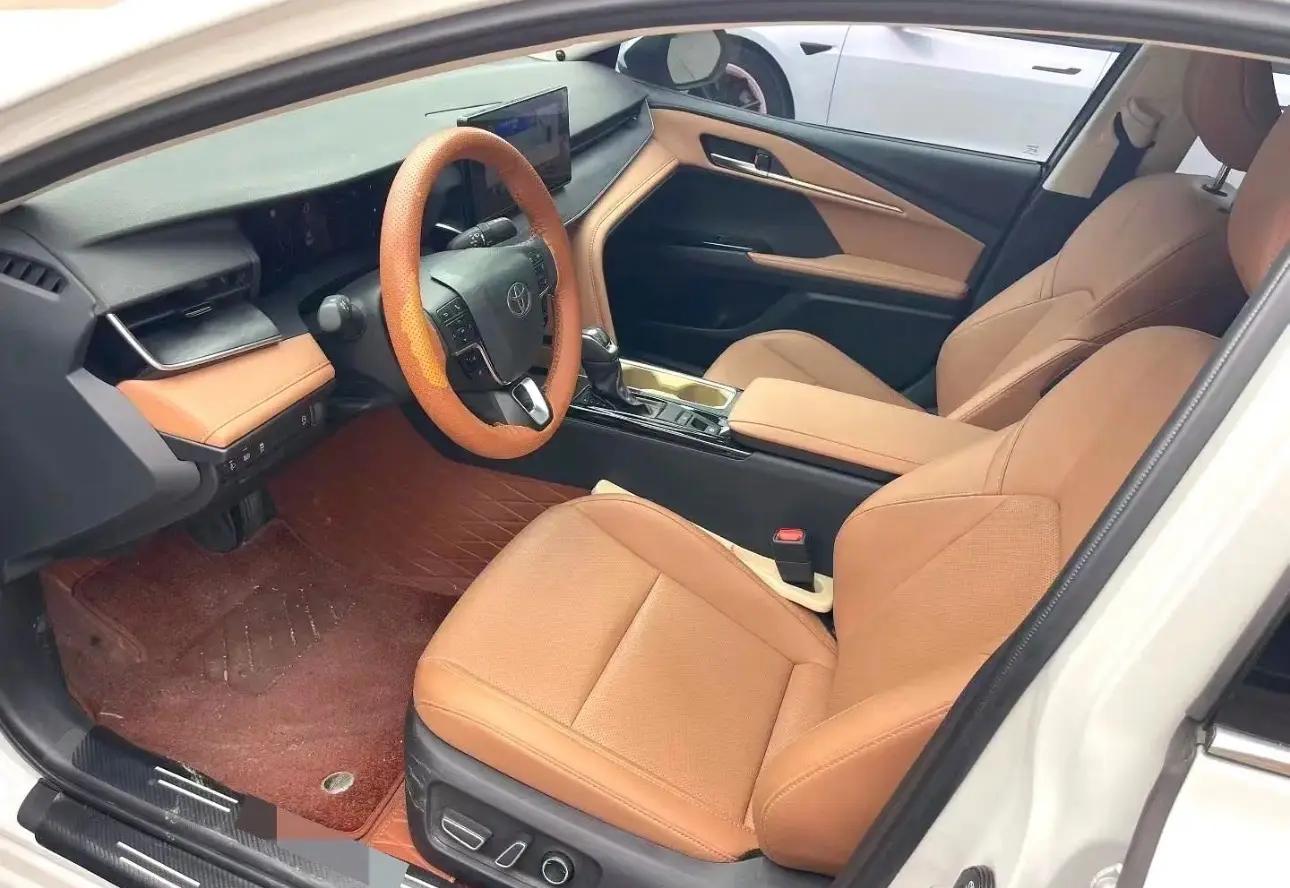 Toyota 2024 Camry Dual Engine 2.0HGVP Stepless Deluxe Automatic Gear 2
