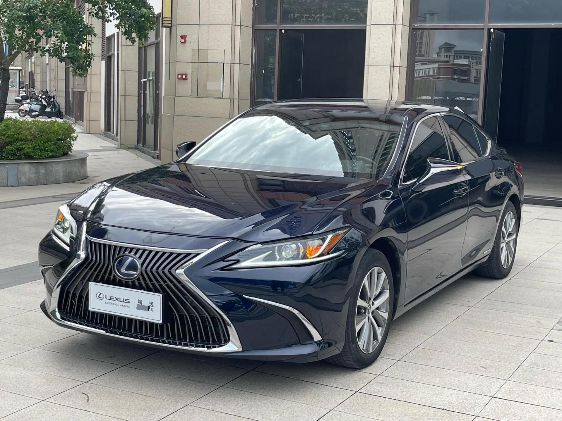 Lexus ES 2020 300h Excellent Edition