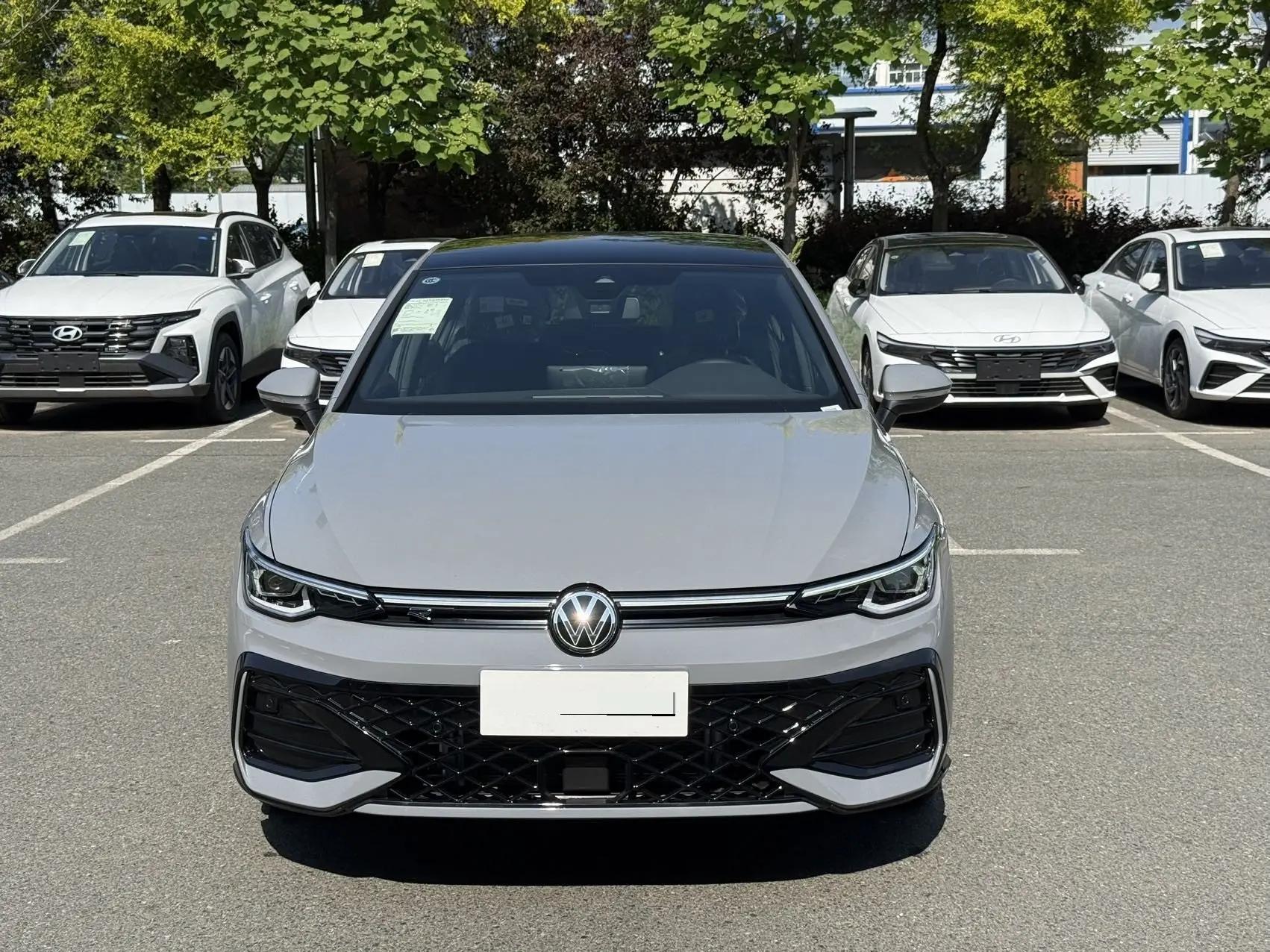 大众 2025款 高尔夫8 R-Line 1.5TSI 300TSI(改款) 自动挡 2