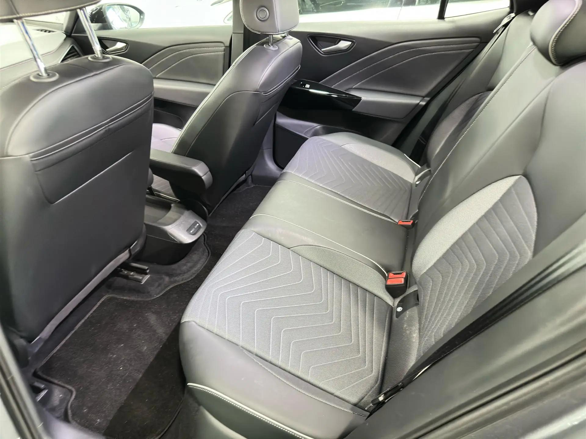 Volkswagen 2023 ID. 3 Pure Intelligence Enjoyment Version Automatic Transmission 4