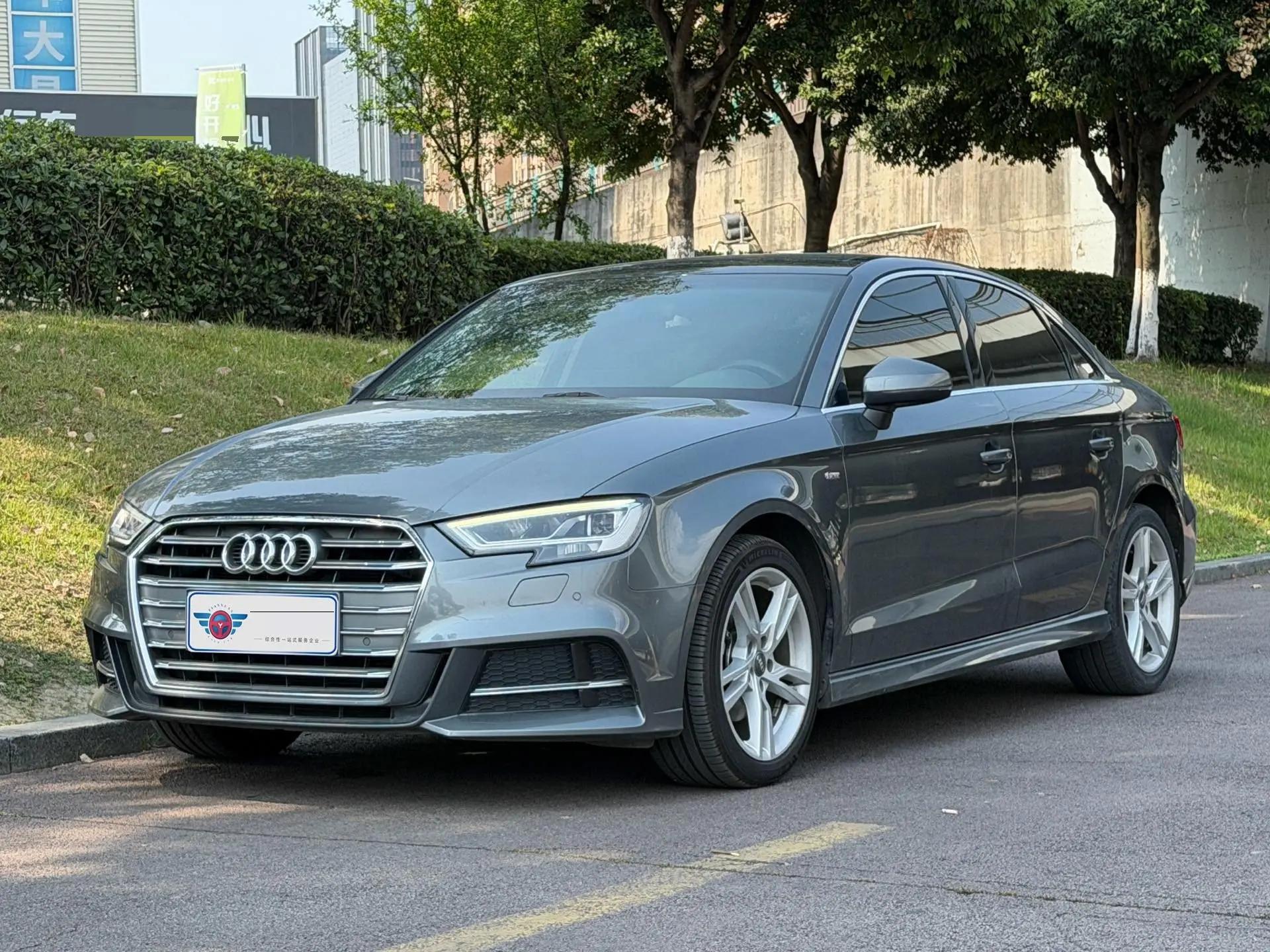Audi A3 2020 Limousine 35 TFSI Fashion Version National V