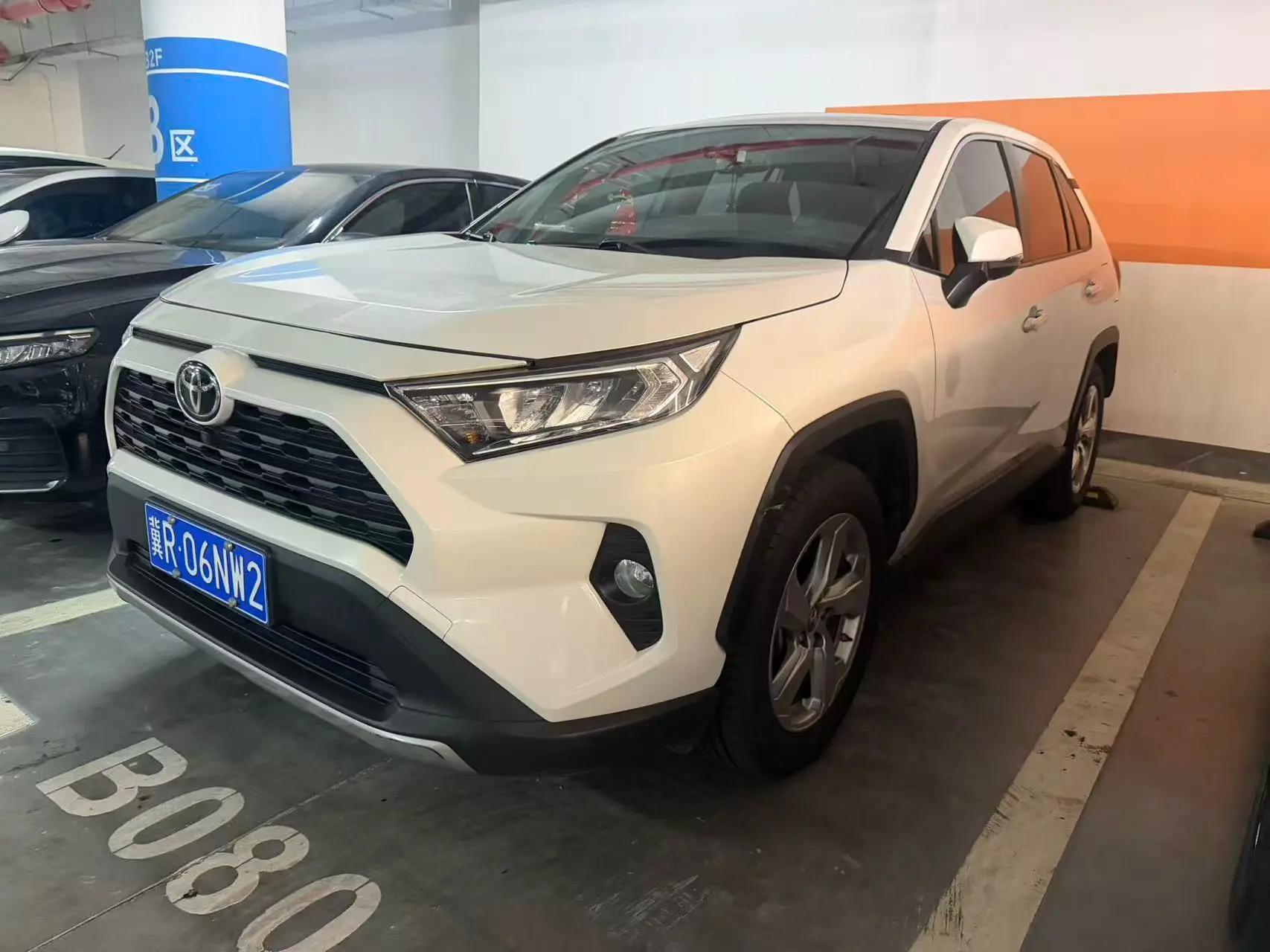 RAV4 Rongfeng 2020 2.0L CVT Four-wheel Drive Fashion PLUS Edition