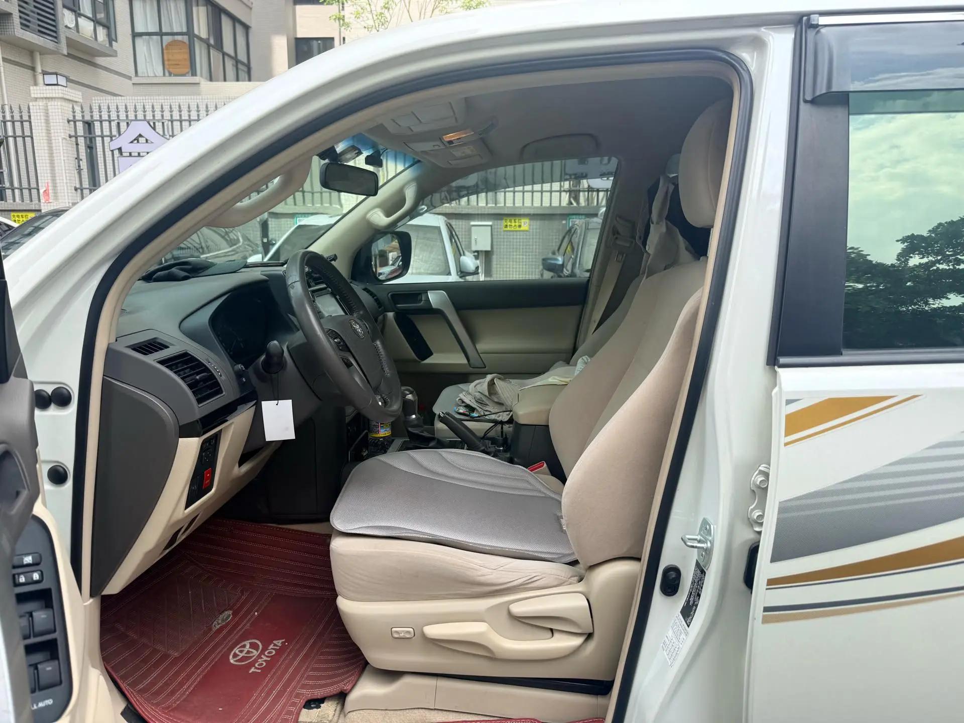 Prado (Imported) 2014 2.7L Automatic Standard Edition 4