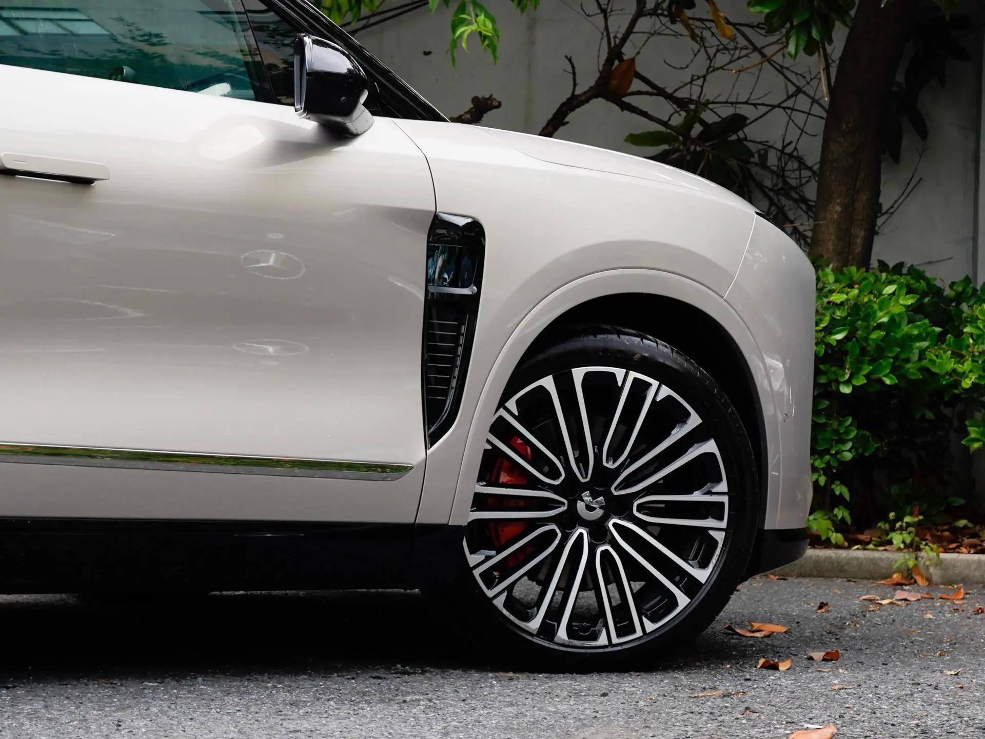 NIO 2026 ES8 6-seat executive signature version automatic gear 8