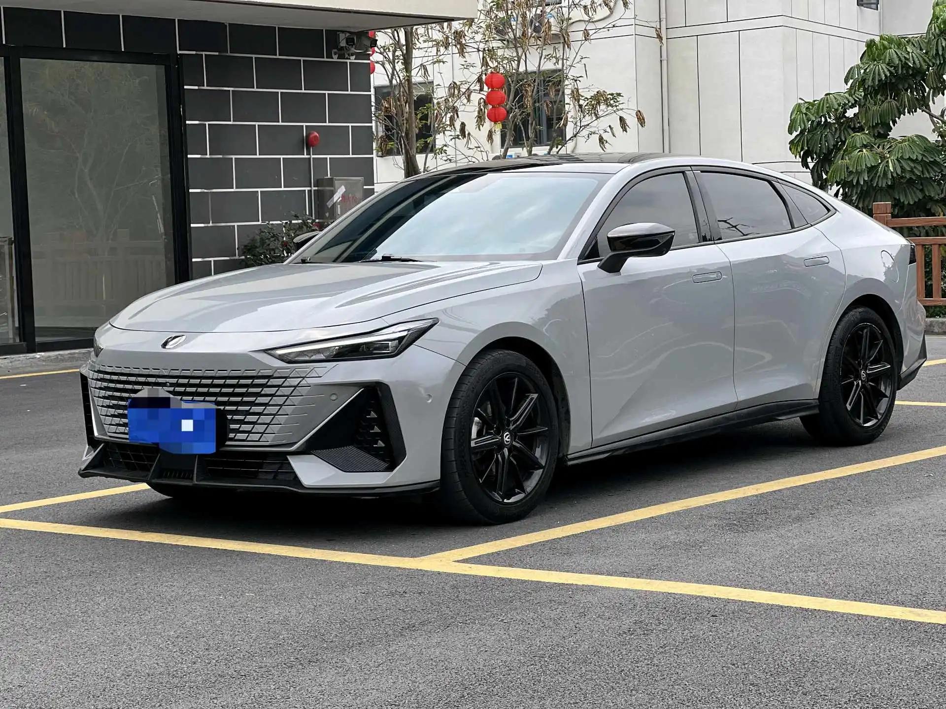 ChangAn UNI-V 2022 1.5T Honorable Model