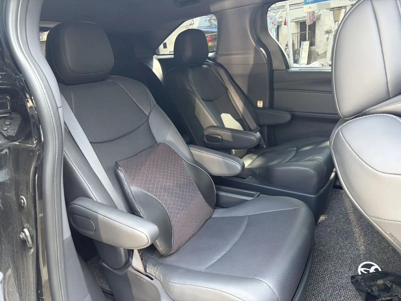 Toyota 2024 Sana 2.5 Stepless Four-wheel Drive Deluxe Edition Automatic Transmission 7