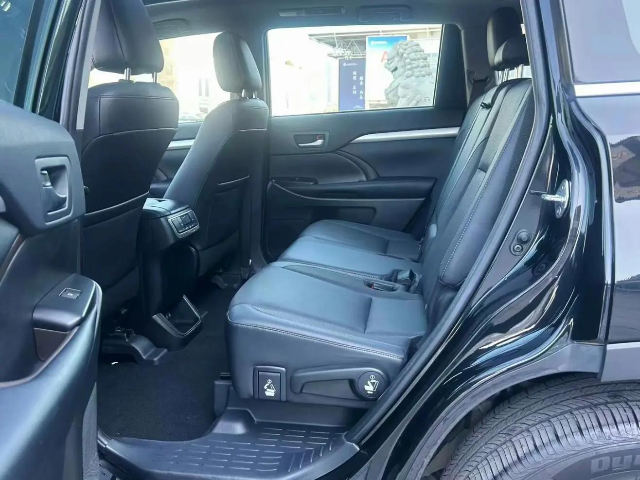 Highlander 2021 2.0T Four-Wheel-Drive Luxury 7-Seater 4
