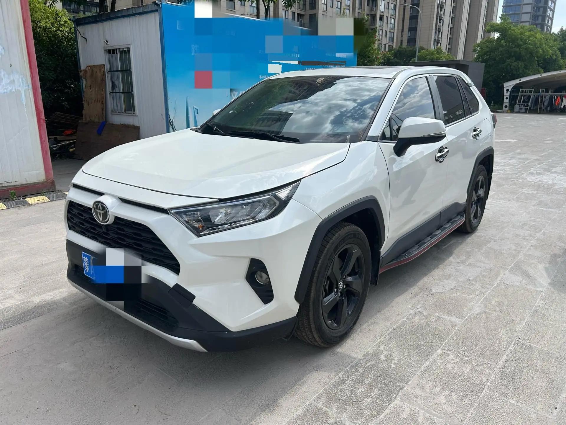 RAV4 RongFang 2020 Dual Engine 2.5L CVT Four-wheel Drive Elite PLUS Edition