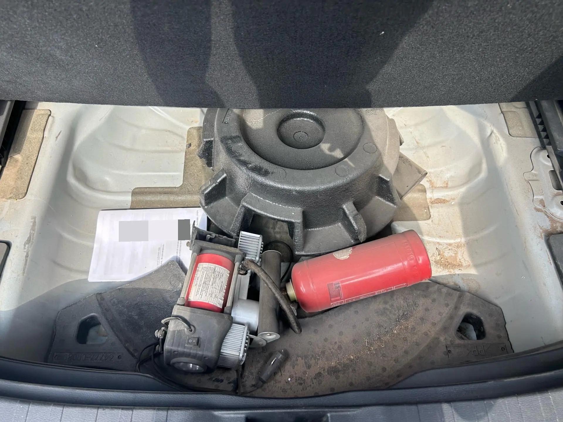 RAV4 RongFang 2020 Dual Engine 2.5L CVT Four-wheel Drive Elite PLUS Edition 8