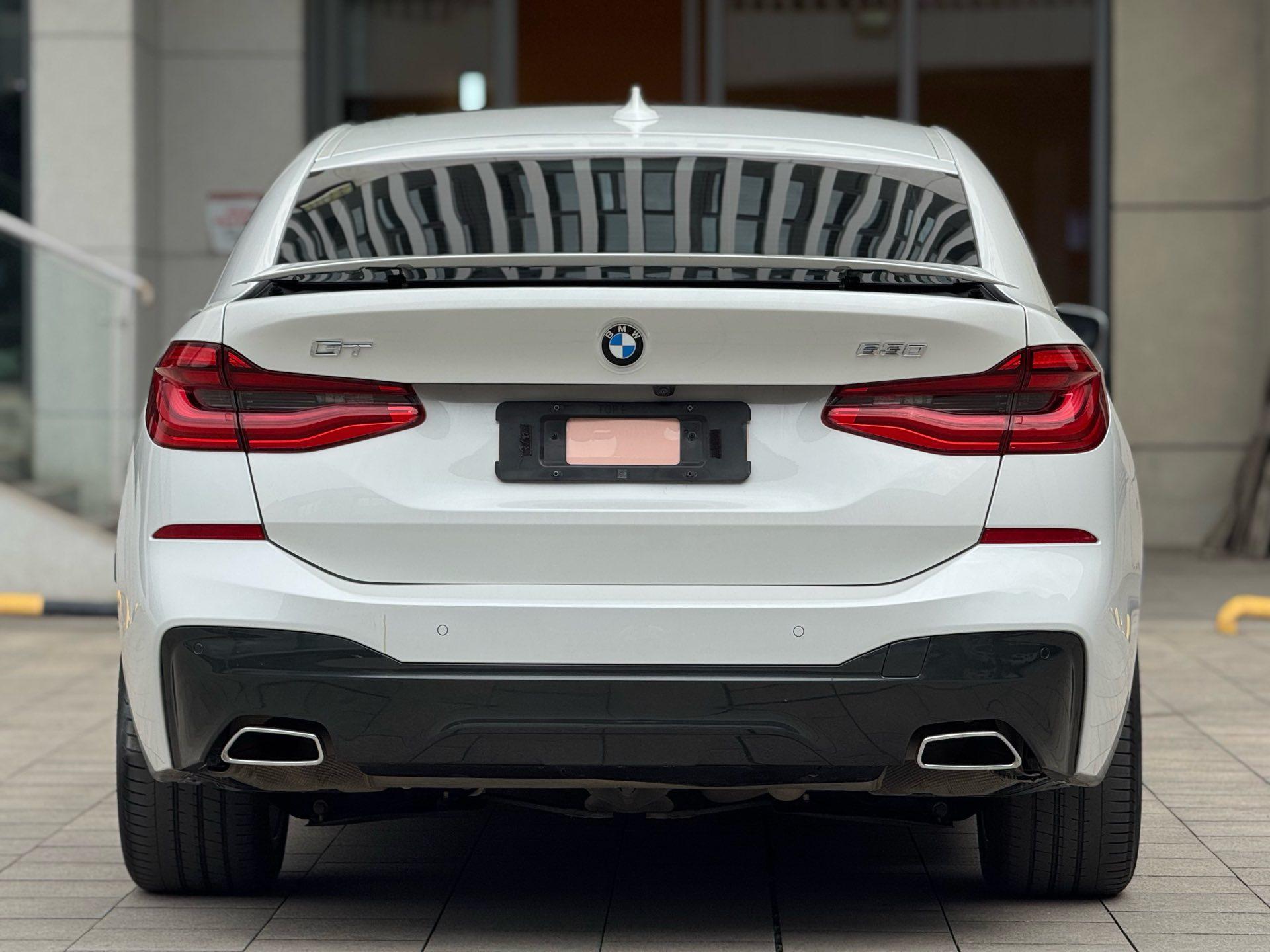 BMW 6 GT 2020 630i M sports suit 5