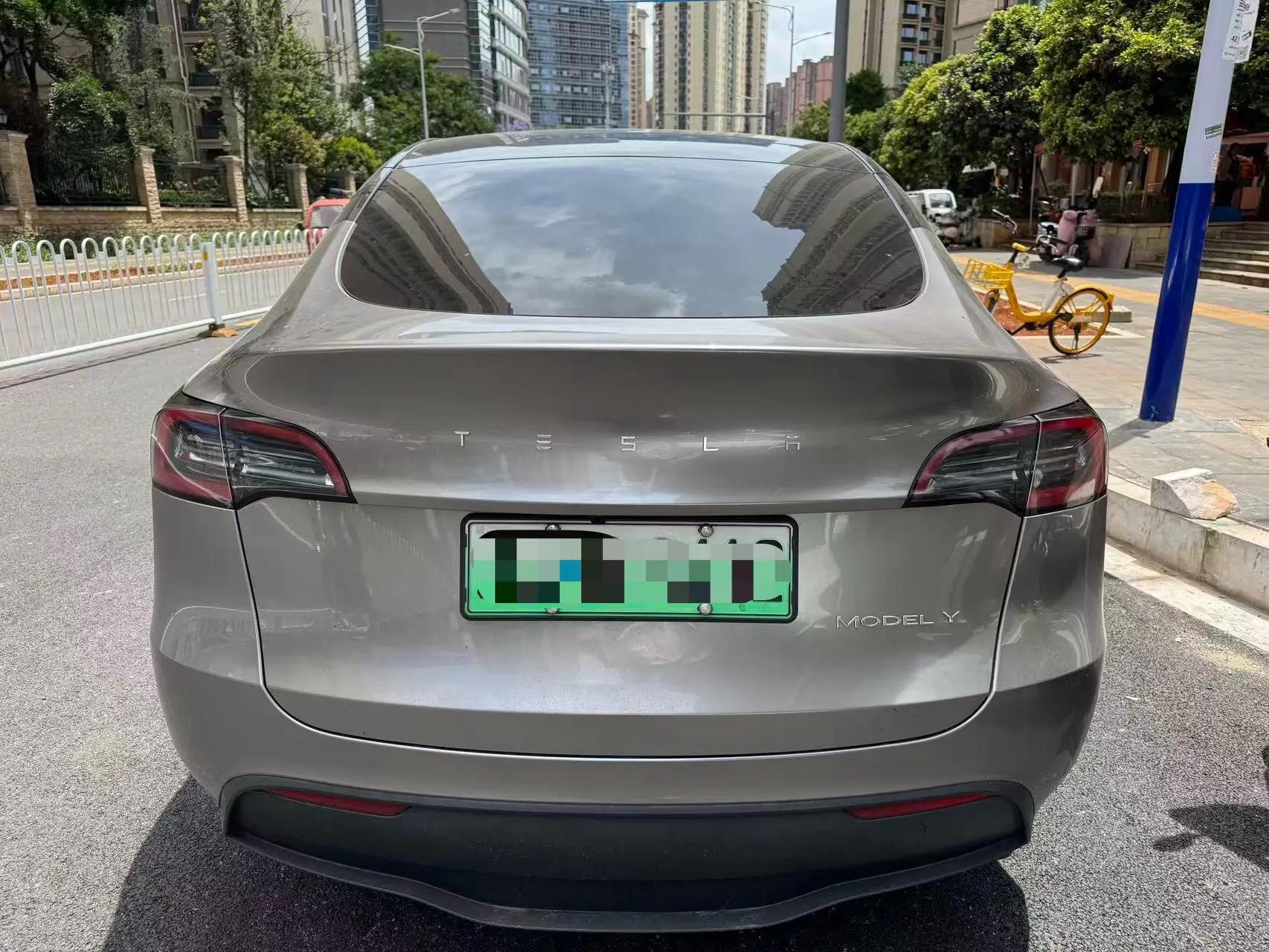 Model Y 2024 long-range all-wheel drive 5