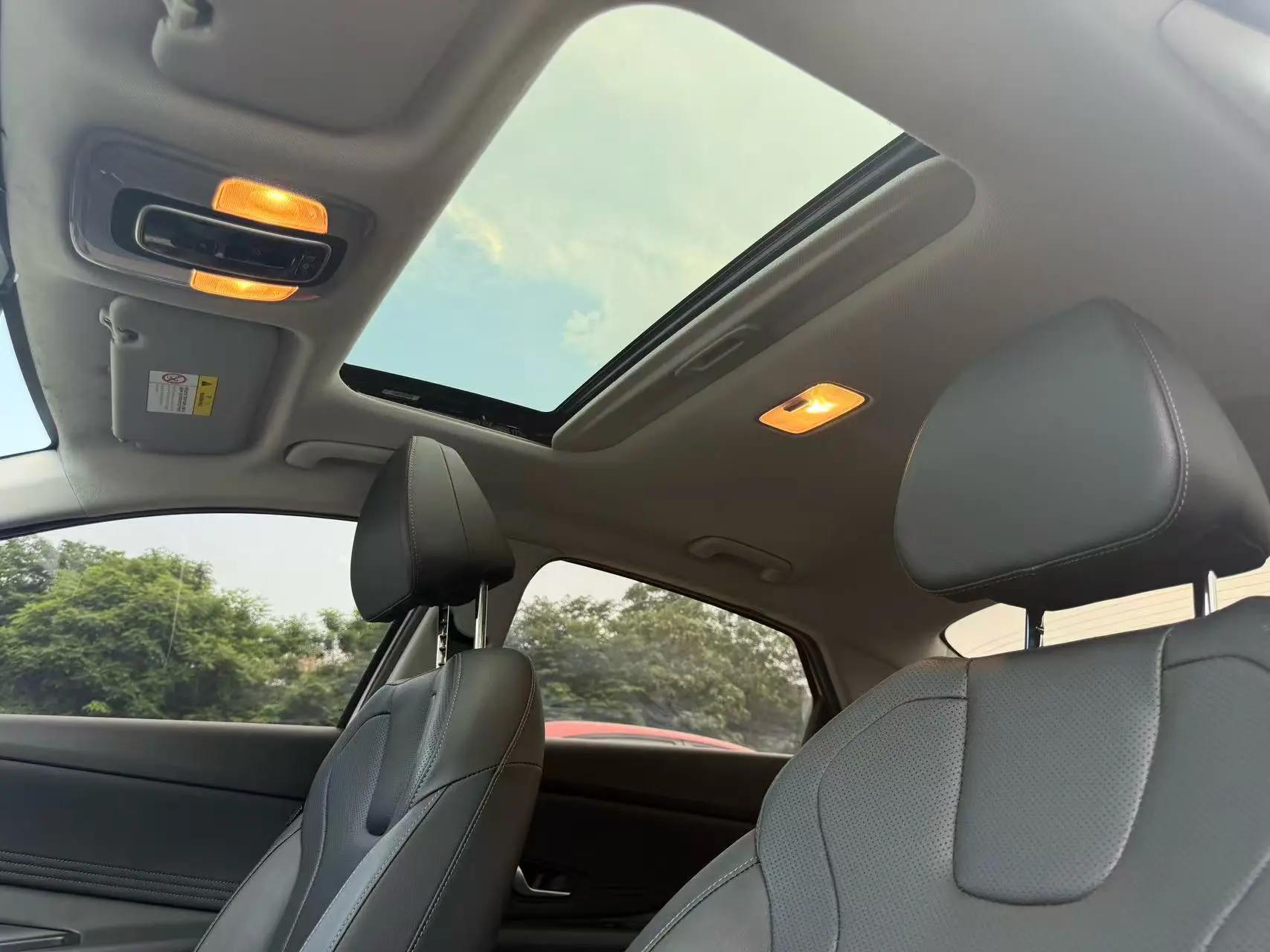 Elantra 2022 1.5L CVT Luxury Edition 7