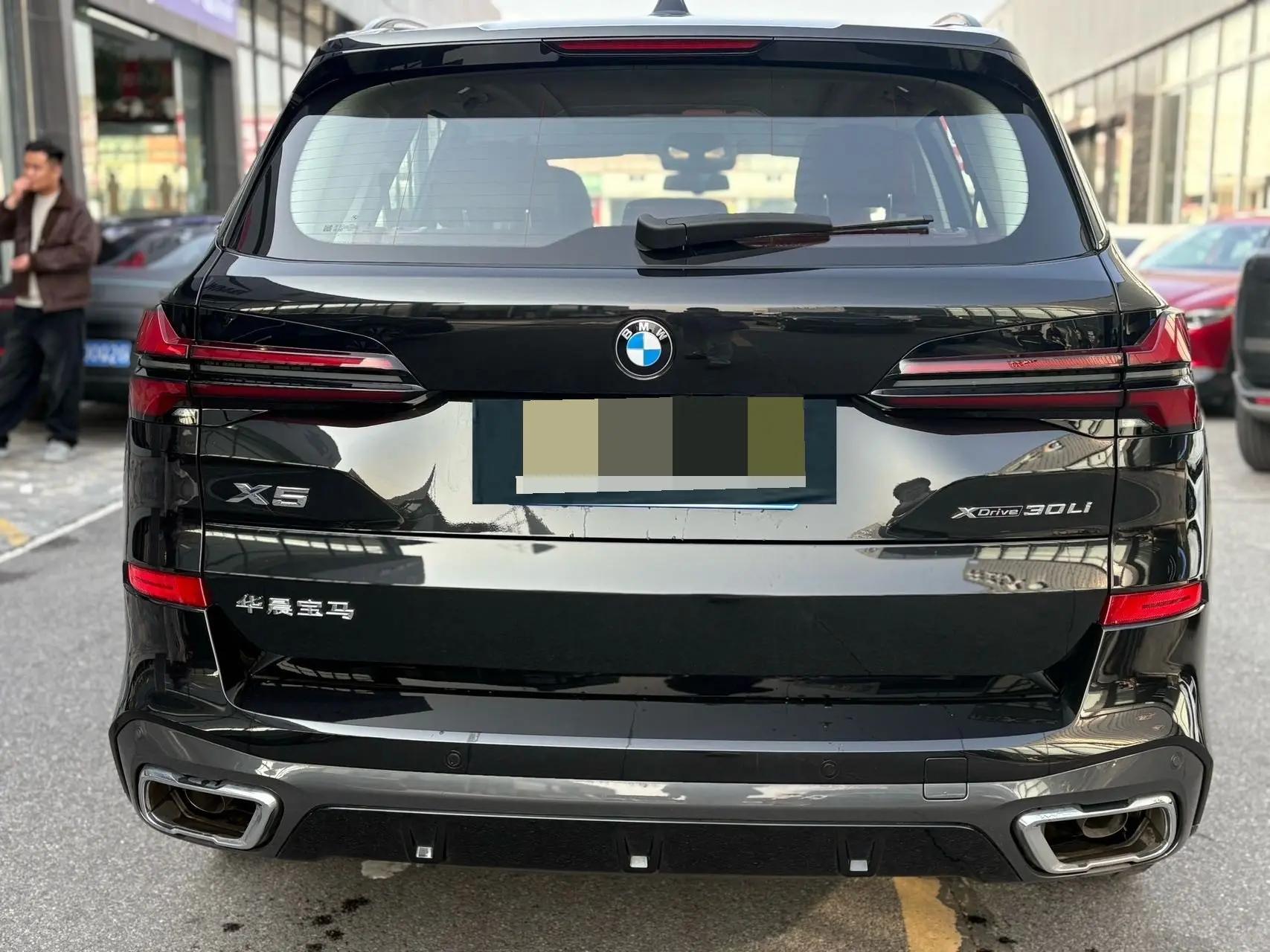 BMW 2023 X5 xDrive30Li 48V 2.0T Luxury Model M Sport Night Edition Automatic 12