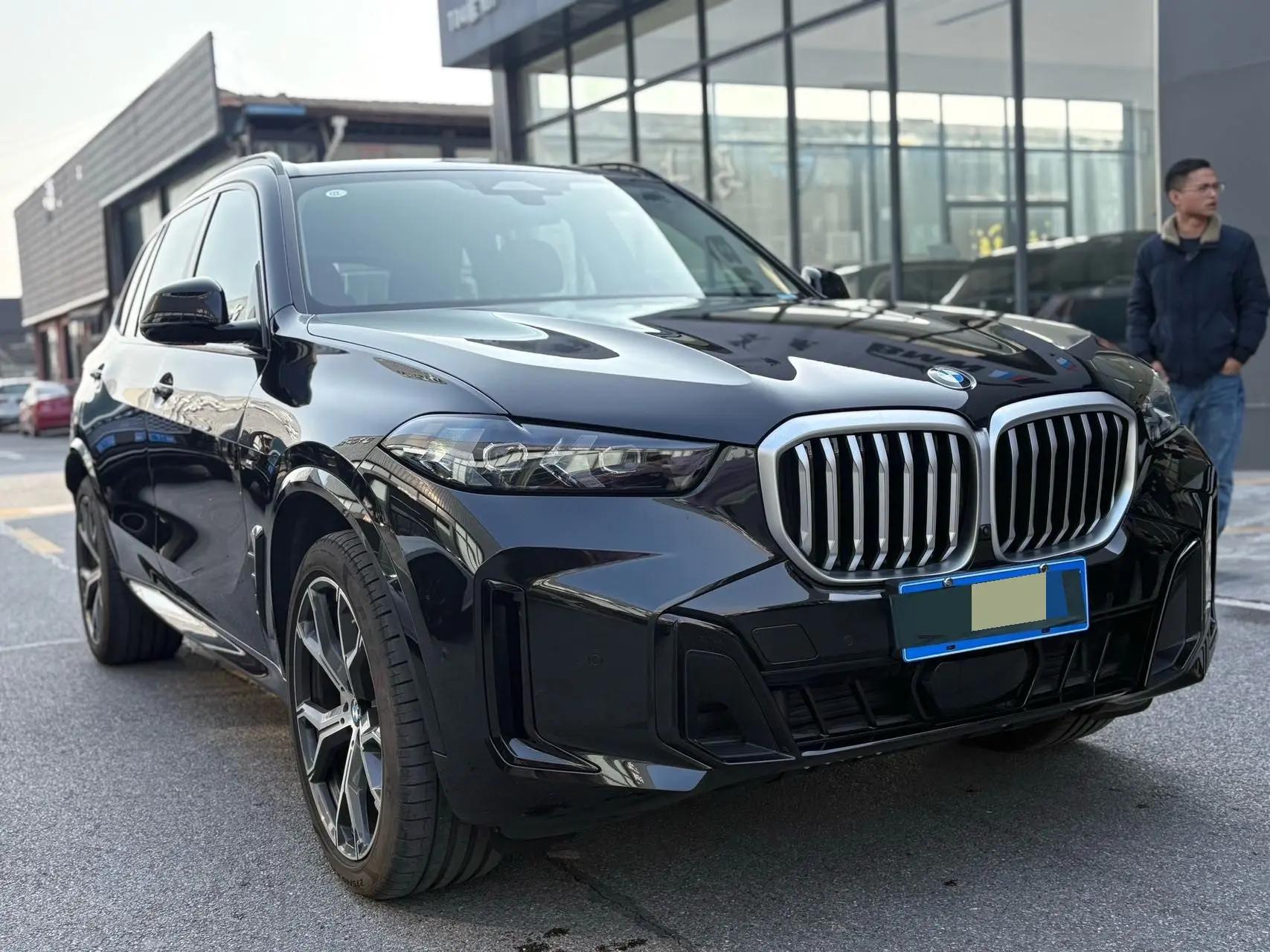 BMW 2023 X5 xDrive30Li 48V 2.0T Luxury Model M Sport Night Edition Automatic 3