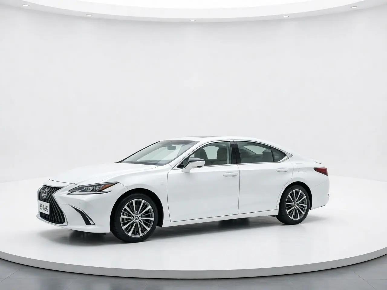 Lexus ES 2022 300h Premium Edition 3