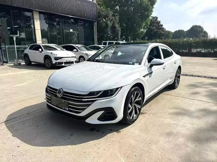 Volkswagen 2026 CC 2.0TSI 330TSI dazzling 30 million selection of automatic gear