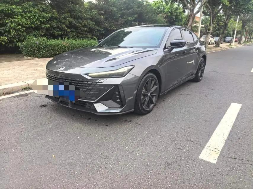 ChangAn 2023 UNI-V 1.5T Prestige Automatic