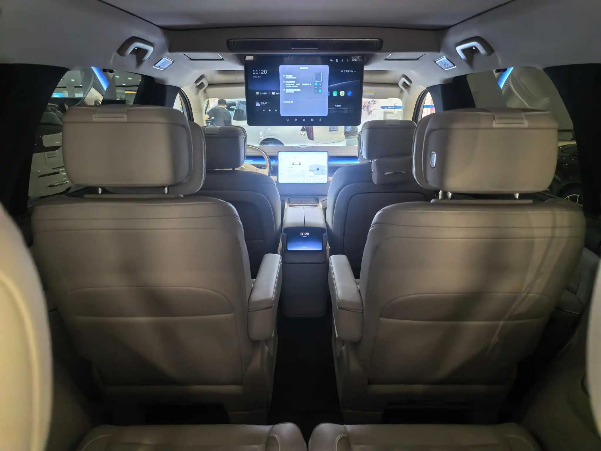 NIO 2026 ES8 6-Seater Executive Luxury Edition Automatic 2