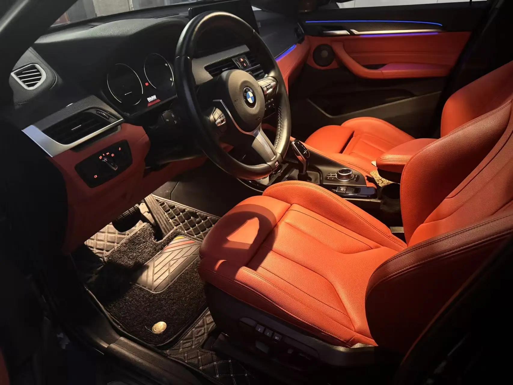 BMW X2 2020 sDrive25i exclusive M off-road suit 7