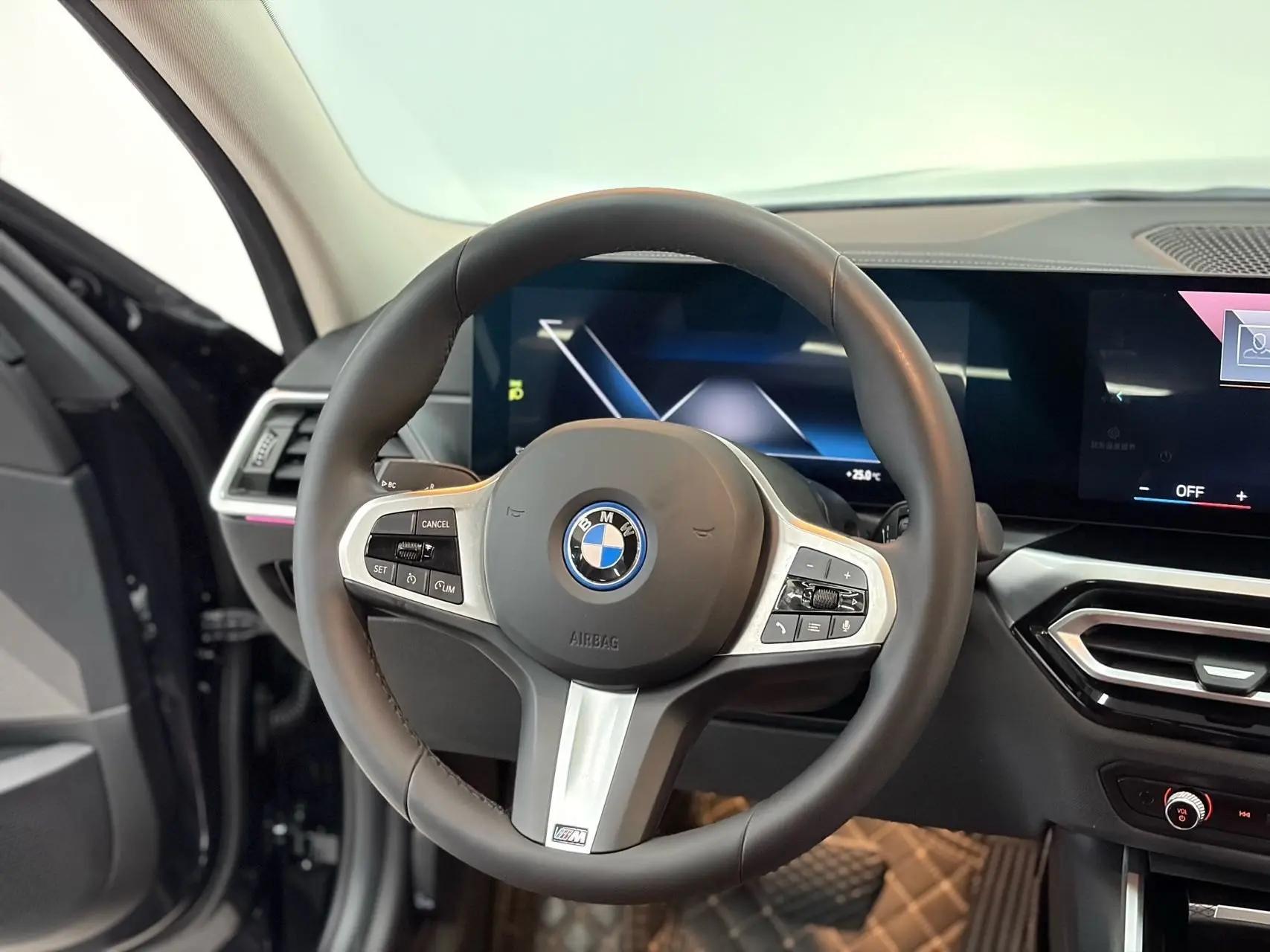 BMW 2024 i3 eDrive 40 L obsidian night suit automatic gear 6