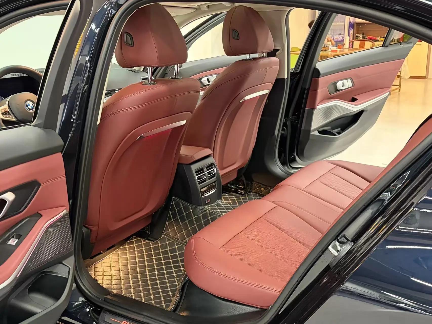 BMW 2024 i3 eDrive 40 L obsidian night suit automatic gear 9
