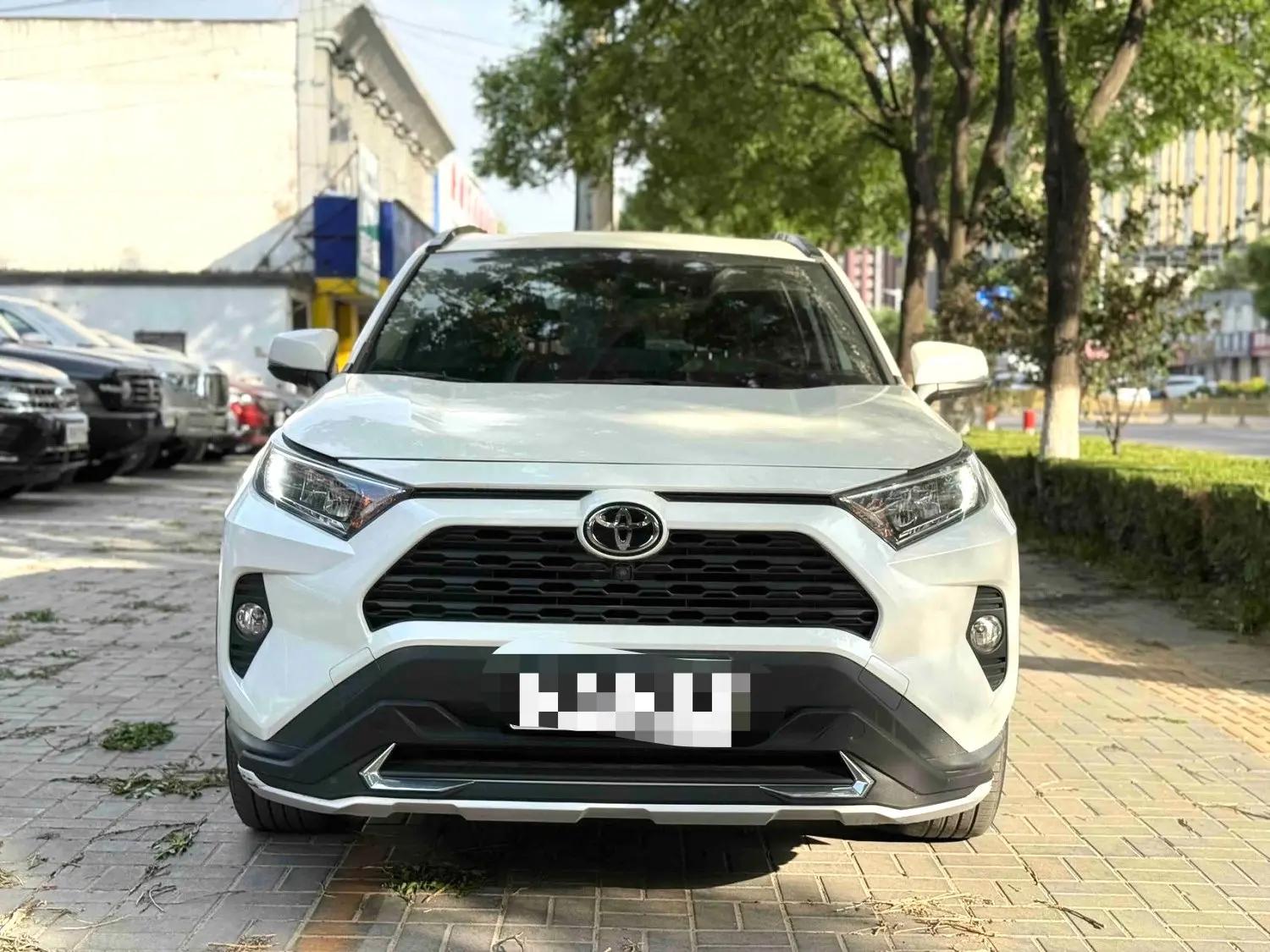 RAV4 Rongfeng 2021 2.0L CVT Two-Drive Fashion PLUS Edition 2