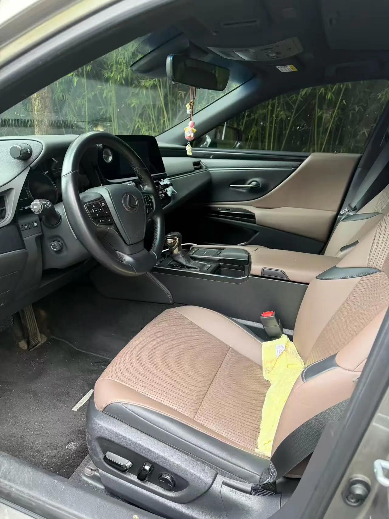 Lexus ES 2022 200 Executive Edition 3
