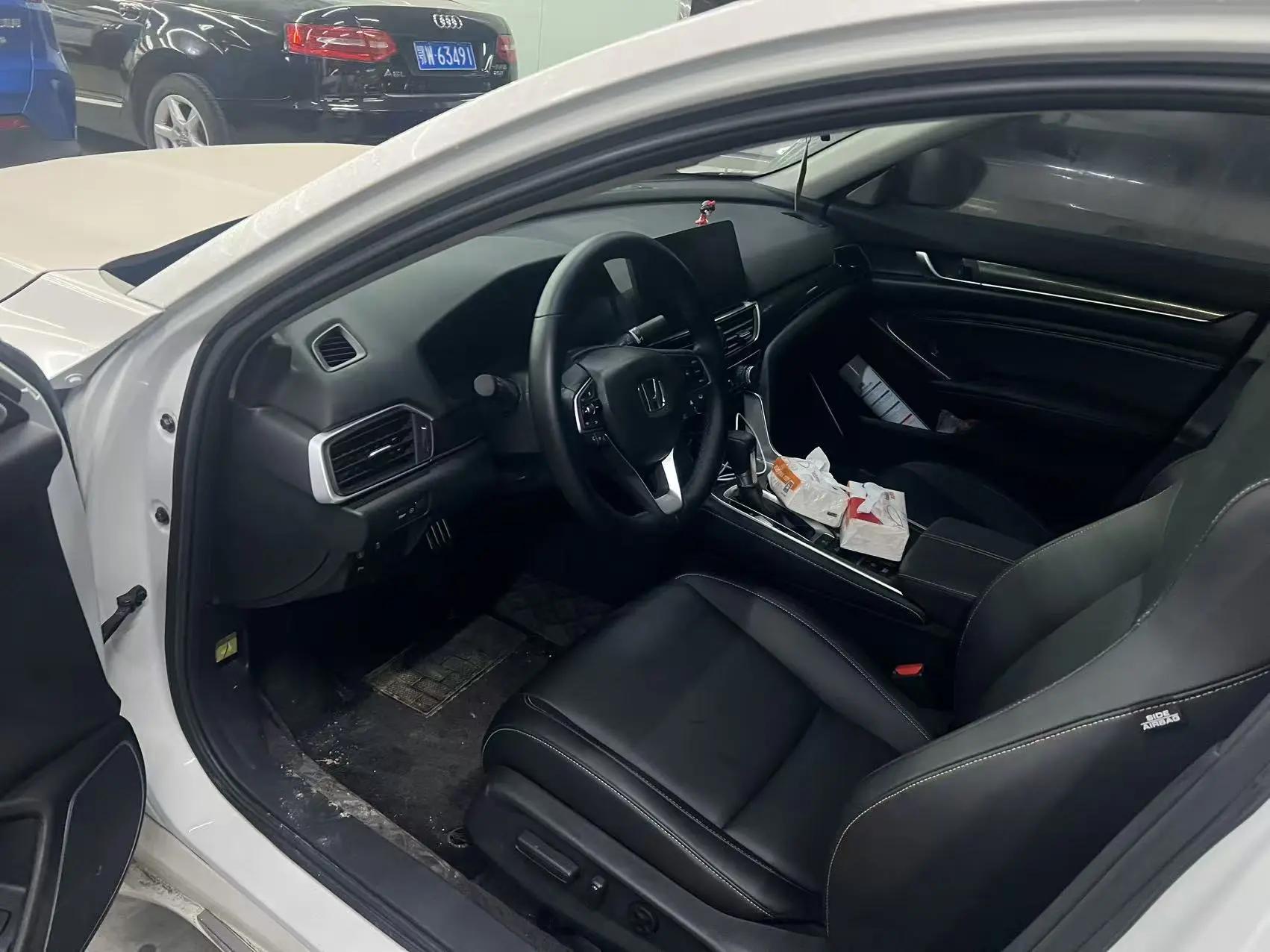 Accord 2022 260TURBO Magic Night Premium Edition 3