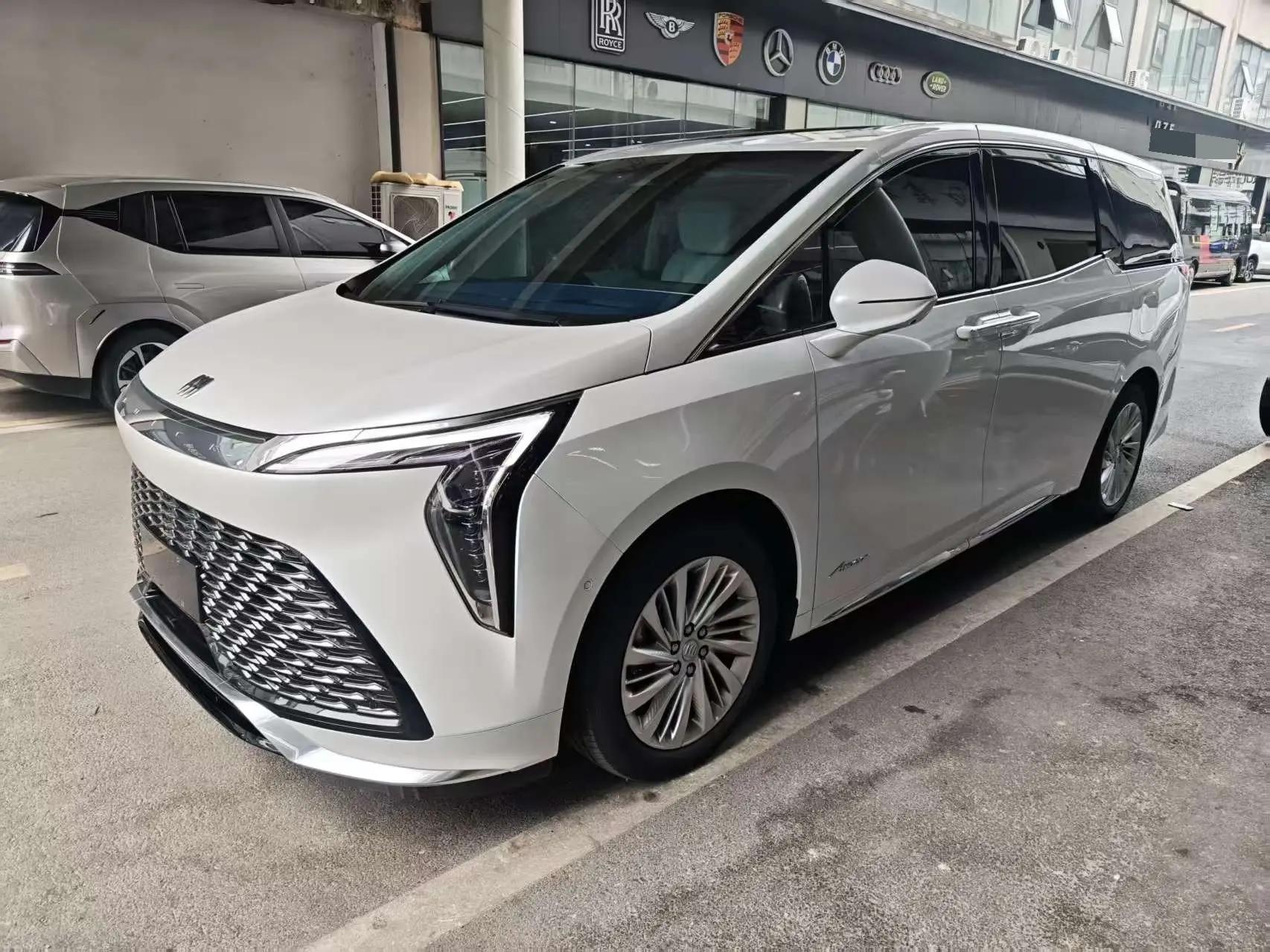 Buick 2025 Century 48V 2.0T Yunshi Edition 7-seat Automatic Gear