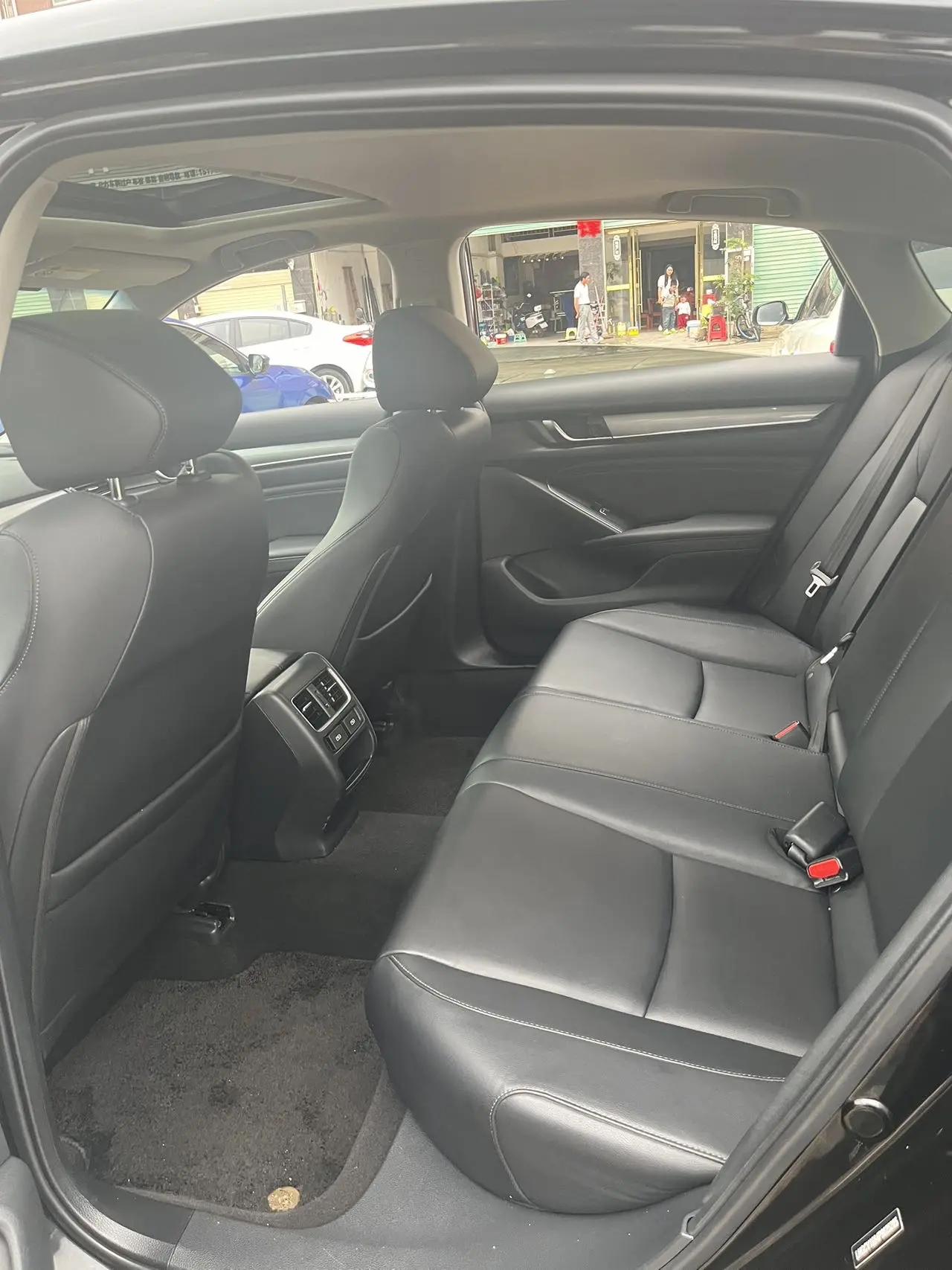 Accord 2022 260TURBO Magic Night Premium Edition 5