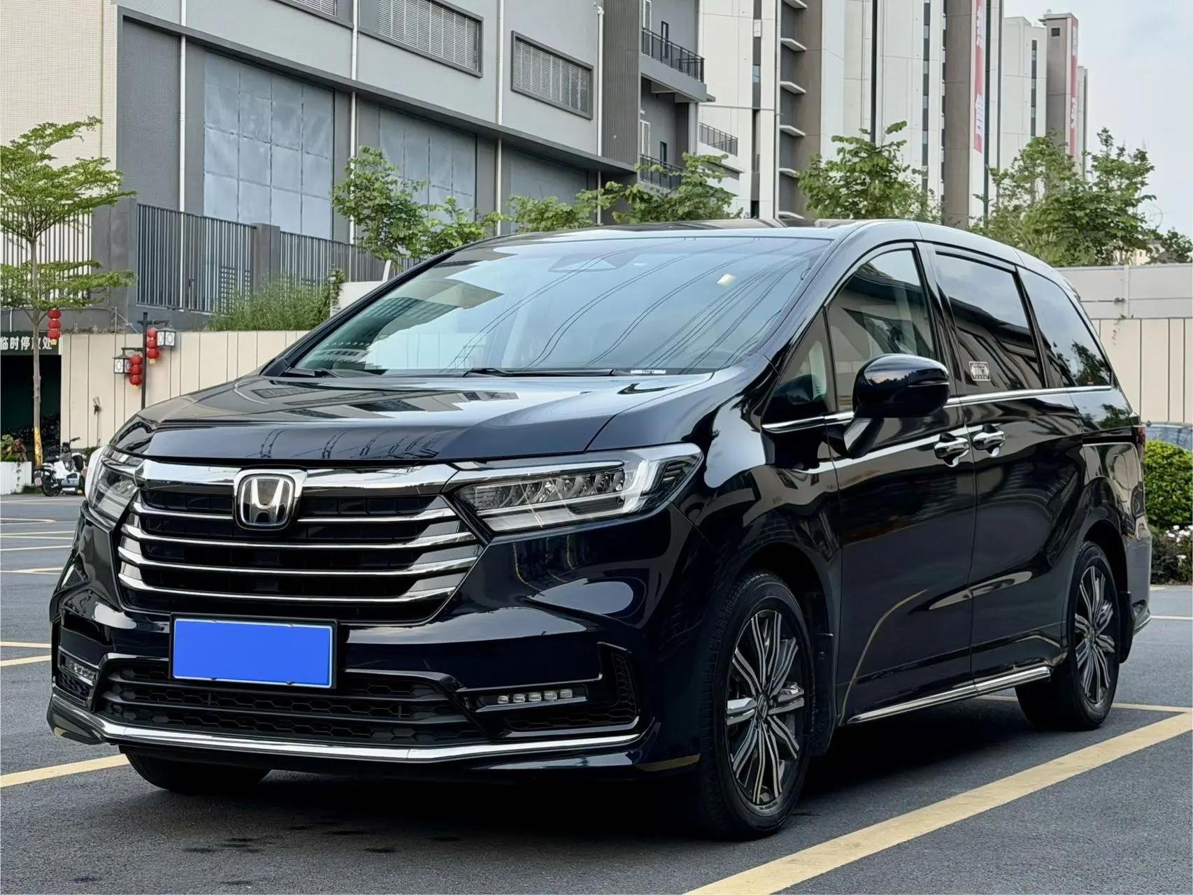 Open image lightbox: Honda 2024 Odyssey Hybrid 2.0 Stepless Sharp Smart Edition Automatic Gear