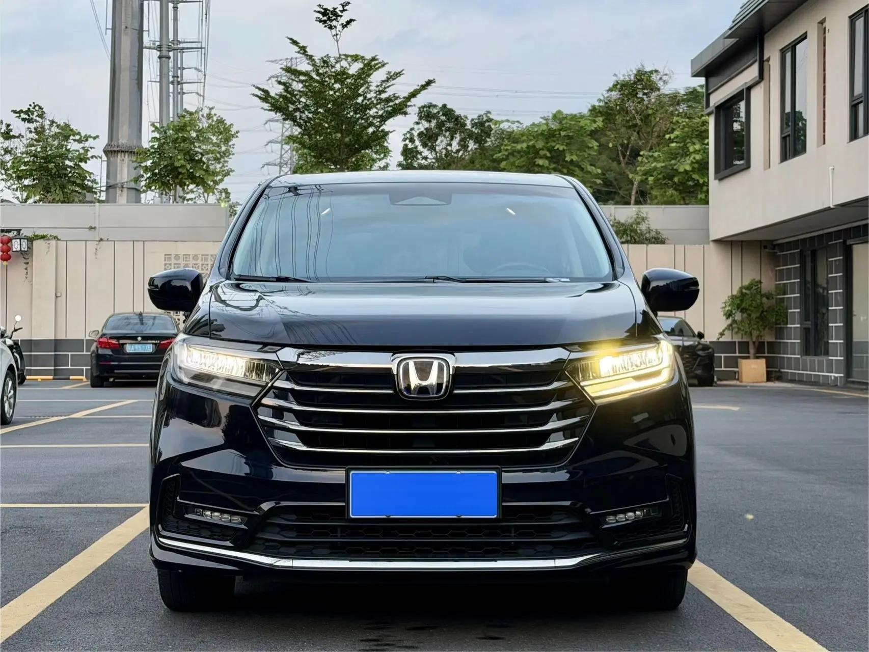 Honda 2024 Odyssey Hybrid 2.0 Stepless Sharp Smart Edition Automatic Gear 2