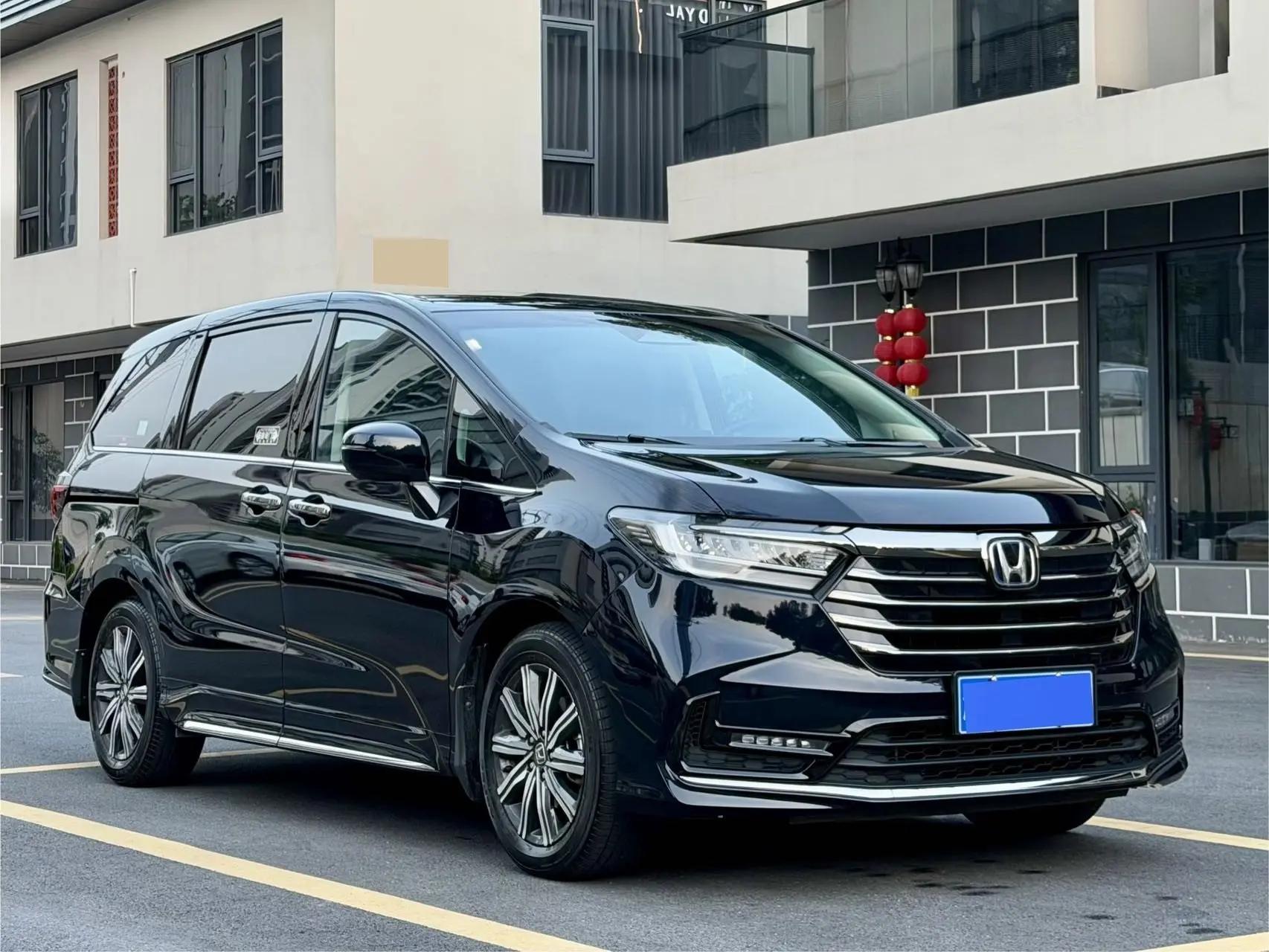 Honda 2024 Odyssey Hybrid 2.0 Stepless Sharp Smart Edition Automatic Gear 3